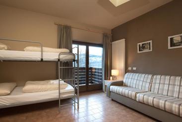 هتل Villa Feleit