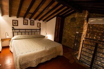 فندق Agriturismo Casanova Di Pescille