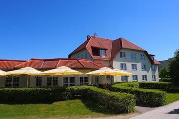 ホテル Haus Am See