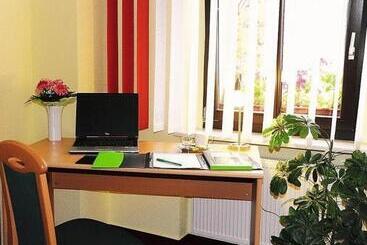 酒店 Pension Am Schwanenteich