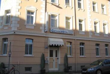 בית מלון כפרי Pension Giesserstrasse Leipzig