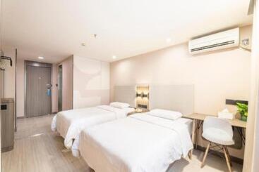 Hanting Hotel Shenzhen Tai An Metro Station