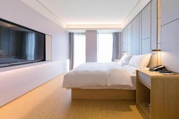 Ji Hotel Wenzhou South Railway Station