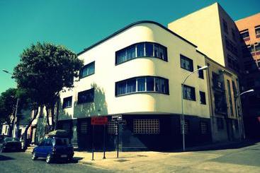 酒店 Travellers Place Hostel