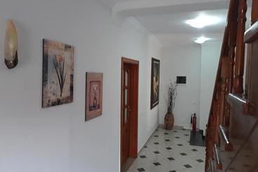 هتل Vila 57