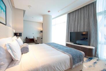 Century Marina Hotel   Lusail