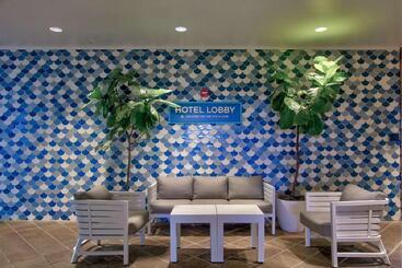 فندق Best Western Premier The Tides