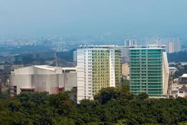 בית מלון כפרי Best Western Premier La Grande Bandung