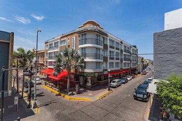 ホテル Gamma Mazatlan The Inn At Centro Historico
