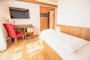 هتل Der Schwendterwirt