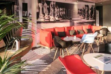 בית מלון כפרי Ibis Soissons