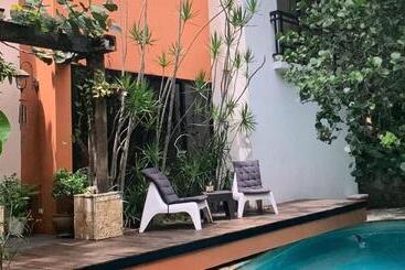 酒店 Manaya Bed & Breakfast