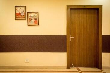 호텔 Mavens House Gurgaon Behind Google Building Nh 8