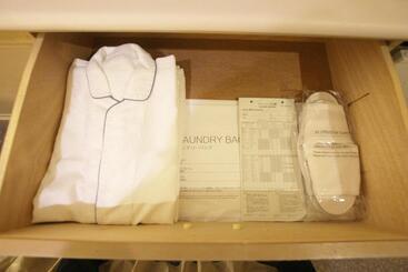 בית מלון כפרי New Century