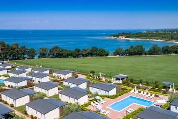 בית מלון כפרי Superior Mobile Homes Kastanija   Campsite