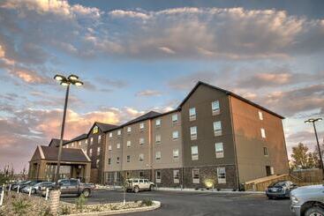 בית מלון כפרי Western Star All Suites Signature