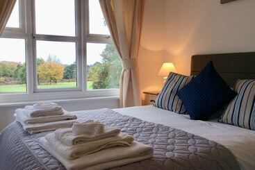 Humphries Cross Apartments