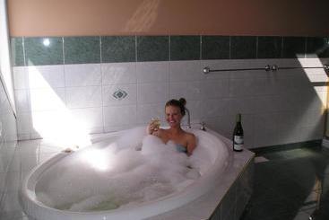 Silver Waters Bed & Breakfast