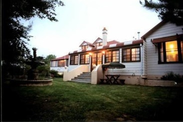 Sirens Bed & Breakfast