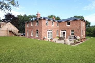 Stanford Dingley Bed And Breakfast