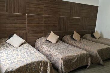 Brighton Beach Inn Hostel