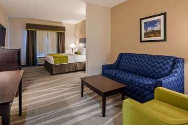 Best Western Plus Denver City Hotel & Suites