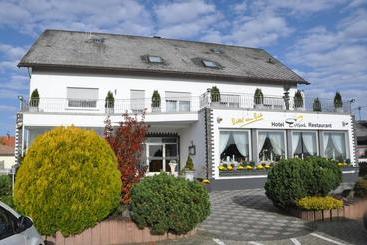 ホテル Eifelperle