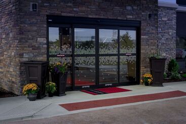 هتل Hampton Inn & Suites Hammond