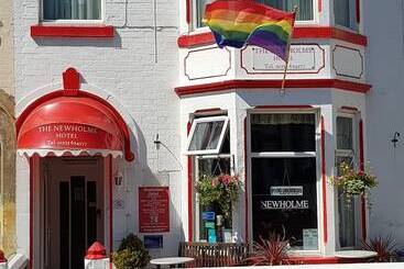 Отель Newholme