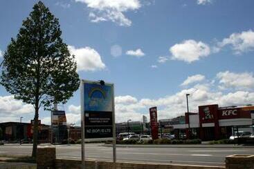 Rainbow Motel & Guest House