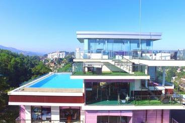 View 360