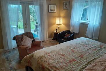 مبيت وإفطار Rae Leigh Heights Bnb