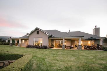 تختخواب و صبحانه Riverview Terrace