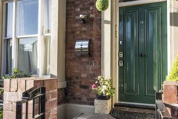 شقق خاصة سياحية Chester Apartments