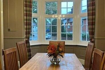 فندق The Ardingly Inn