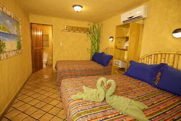 فندق El Sano Banano Beachside