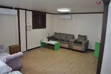 هتل Goodstay Woosin