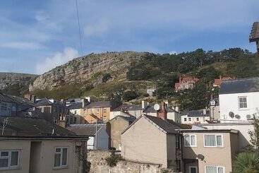 בית מלון כפרי Hen Dy