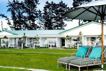 فندق Lakeside Lodge & Spa