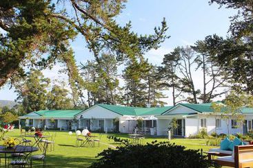 هتل Lakeside Lodge & Spa