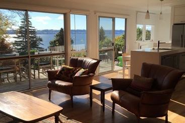 בית מלון כפרי Lakeview Holiday Home