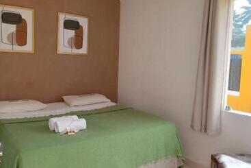 בית מלון כפרי Pousada Familly  Praia De Tambaú  Pb