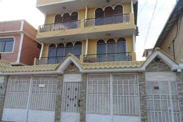 هتل Suites & Aparments By Goya