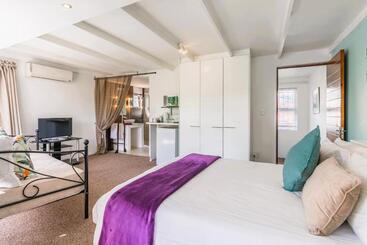 膳宿费 Absolute Bosch Guest House