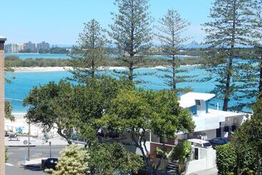 Tranquil Shores Holiday Apartments