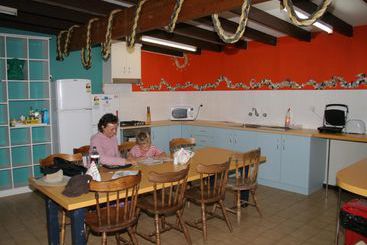 هاستل Oceanfront Backpackers