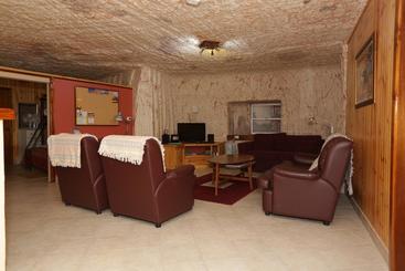 Down To Erth Bed And Breakfast