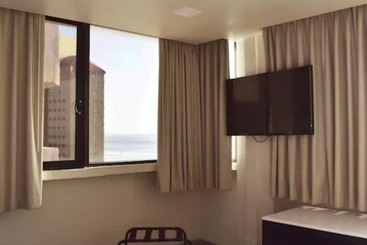 فندق Corona Plaza