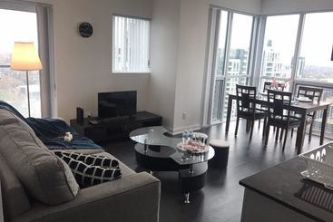 هتل Kashaneh at North York Center