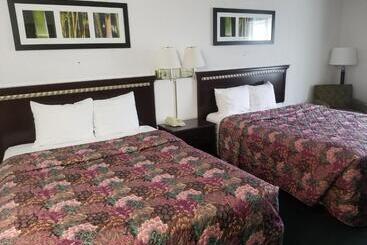 فندق على الطريق Rodeway Inn Urbana Champaign University Area